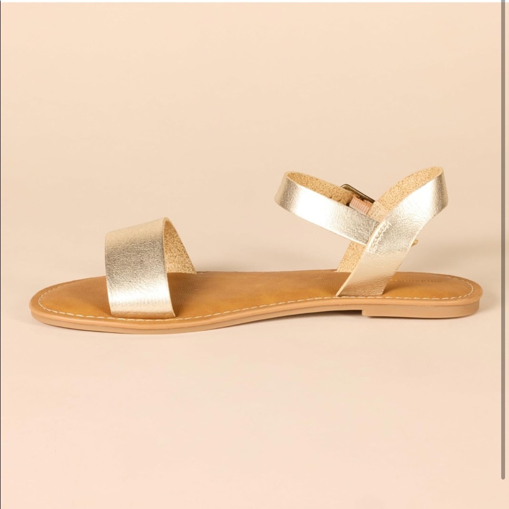 Gold Sandal flats